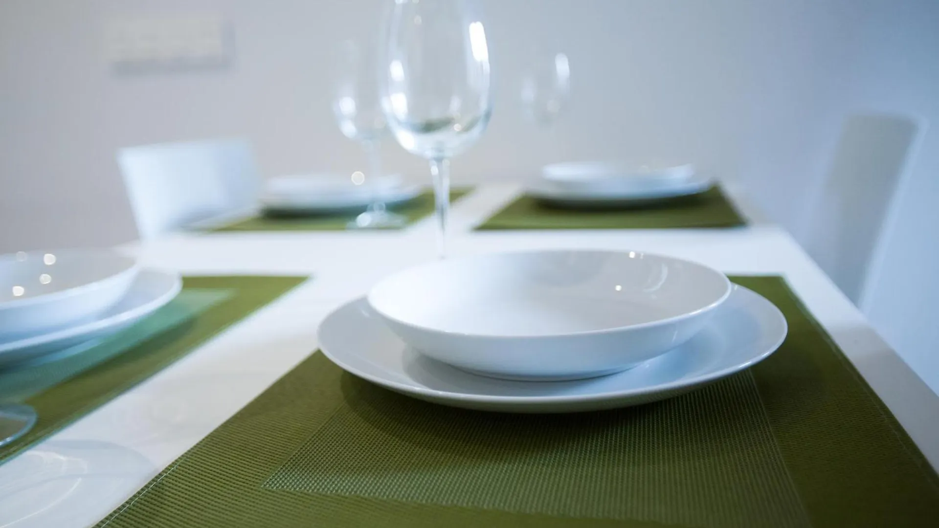 Casas De Sevilla - Apartamentos Magdalena Plaza Habitats 0*, セビリア